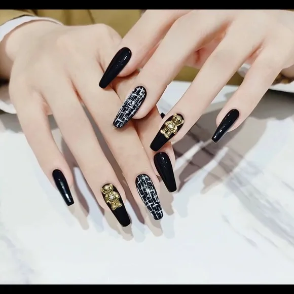 CLEAROUT🌹 Final sale💅 Press-on nails yellow bear 24 pics new in box - Picture 3 of 4